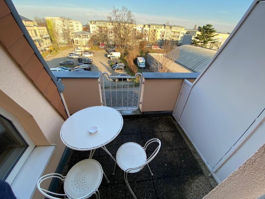 Schoene 2-Raumwohnung In Drážďany Exteriér fotografie